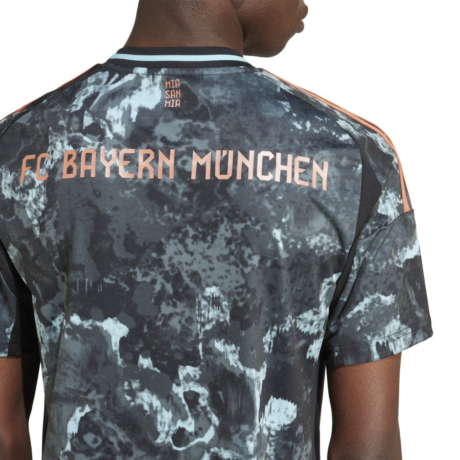 Maillot Bayern Munich extérieur 2024/25